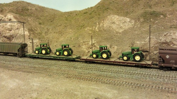 Horsethief Bridge NMRA 2014 -Tractor Load