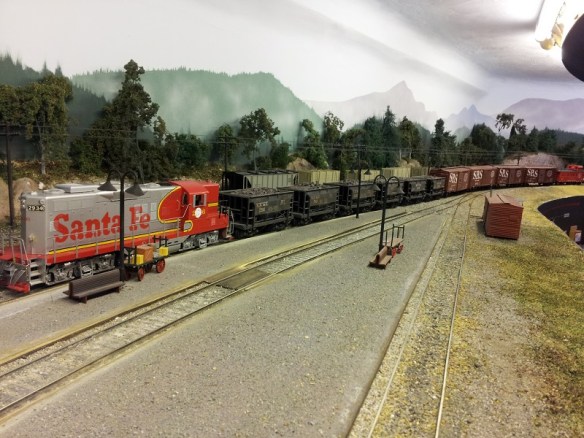 Rivarossi F9 (O Scale Gears 3 (Mike Dobson)