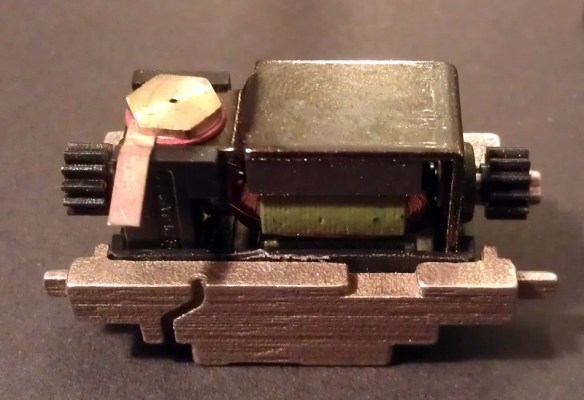 C-855 Chassis Extenders 4