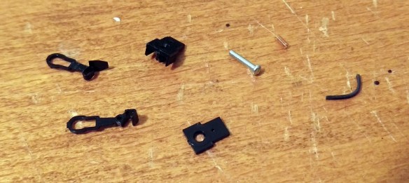 Micro-Trains Body Mount Coupler Fitting 12