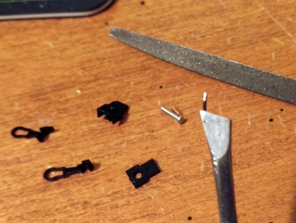 Micro-Trains Body Mount Coupler Fitting 14