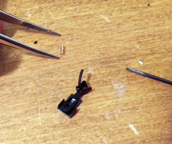 Micro-Trains Body Mount Coupler Fitting 18