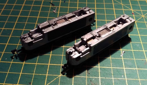 Bacmann F7 DCC Install 1